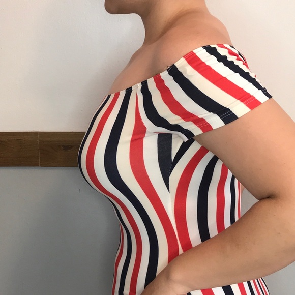 Iris off shoulder bodysuit - Picture 6 of 7